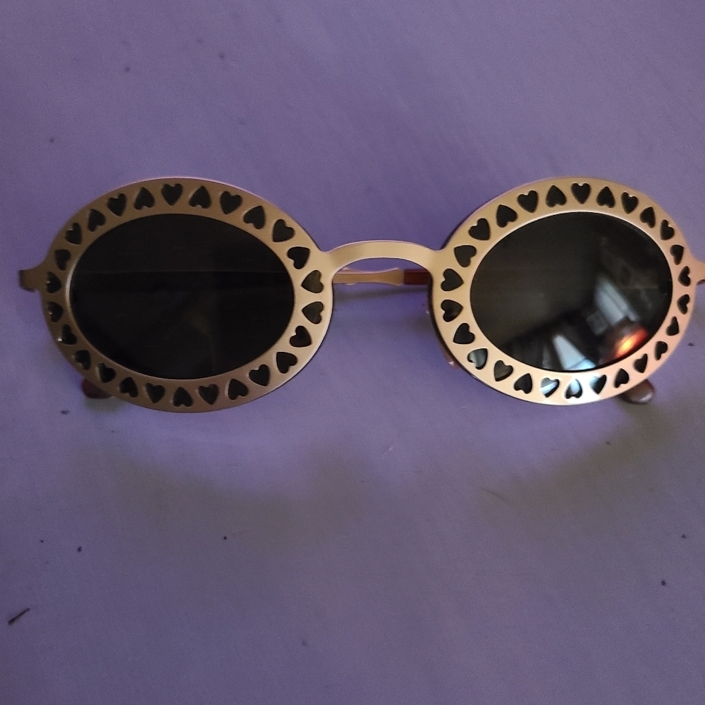 Trendy fashion vogue sunglasses Hp🔥🔥🔥🔥 - Picture 4 of 7